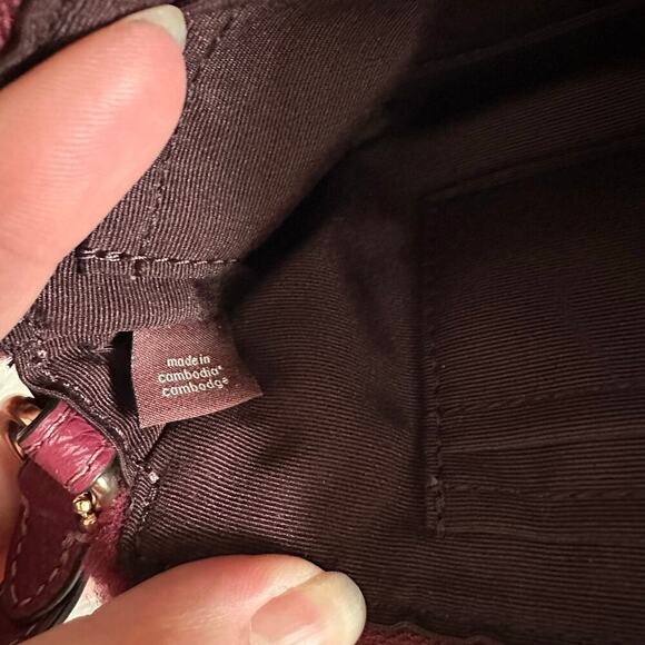 Coach Shearling Fur Shoulder Bag Burgundy Wine Leather Mini Y2K Cozy Chic - Picture 11 of 15